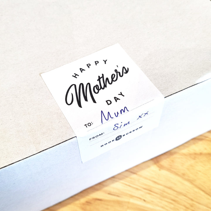 Best Mum Gift Box with a pack of loose leaf tea, tea strainer, best mum candle and designed greeting card that says 'Love you, Mum'