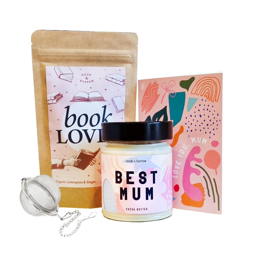 Best Mum Gift Box with a pack of loose leaf tea, tea strainer, best mum candle and designed greeting card that says 'Love you, Mum'